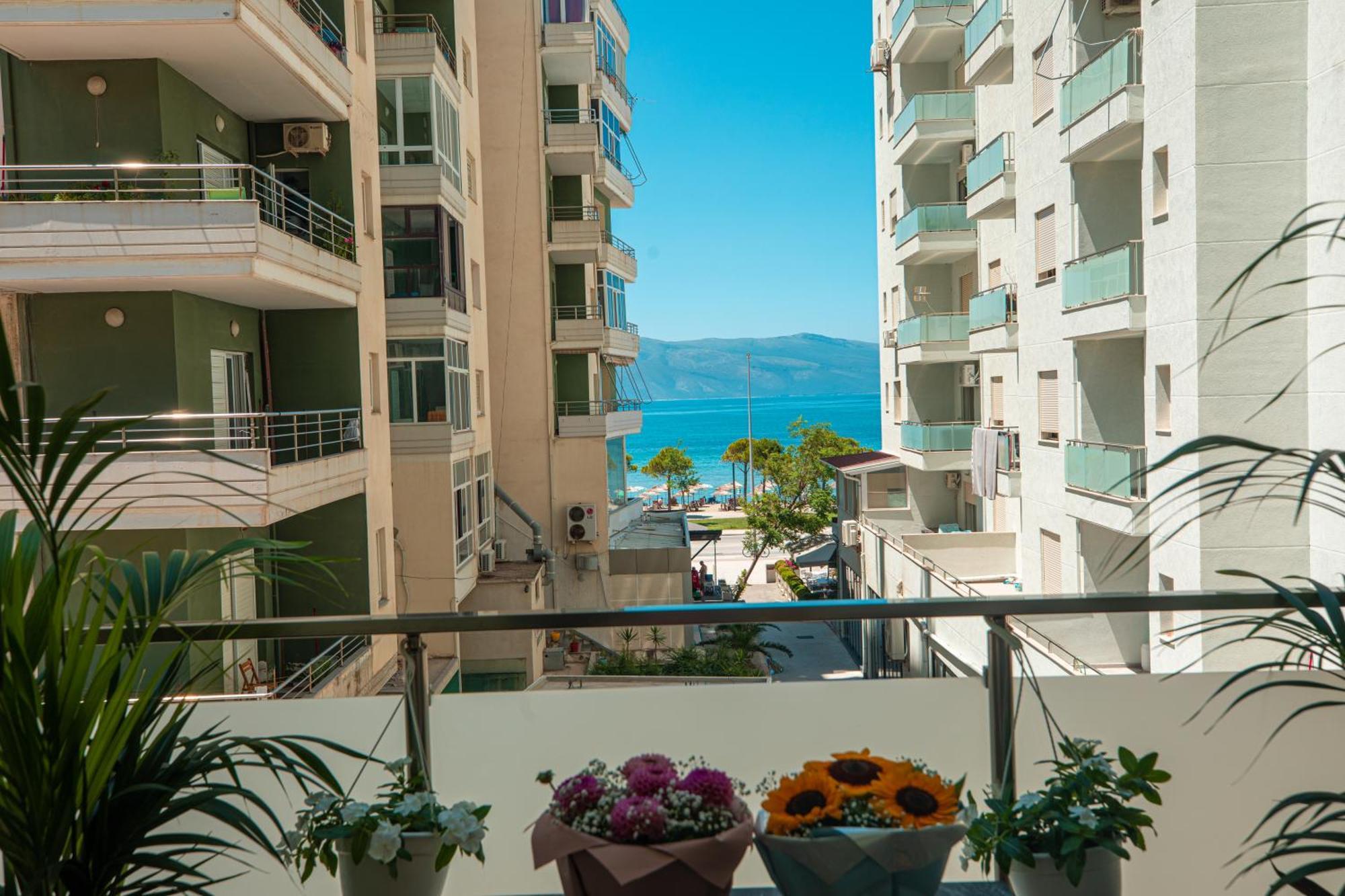Vlore Luxury Apartaments "Fael" Exteriör bild