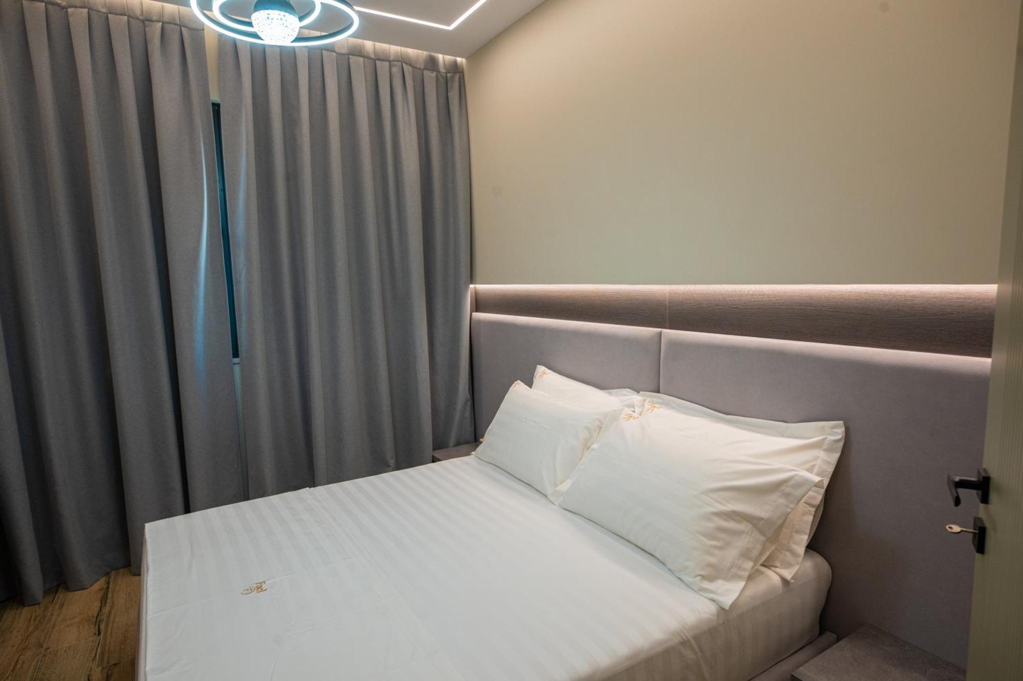 Vlore Luxury Apartaments "Fael" Exteriör bild